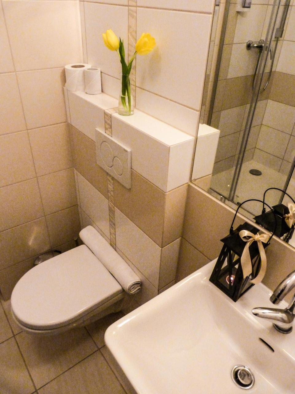 Elite Hotel Nova Dubnica Екстер'єр фото